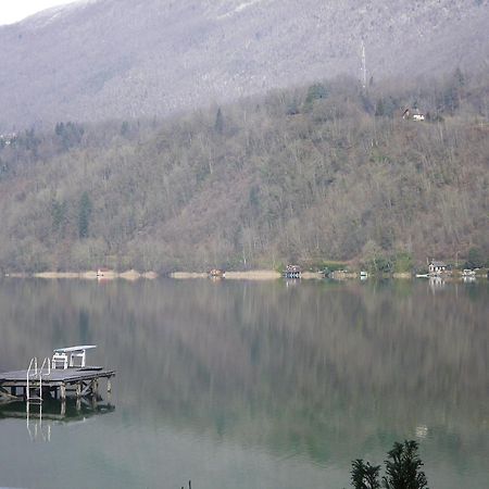 Готель Les Sirenes Lepin-le-Lac Екстер'єр фото